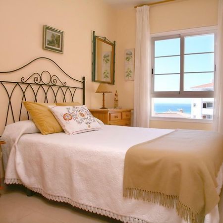 Apartamento Con Vistas En เนร์คา ภายนอก รูปภาพ
