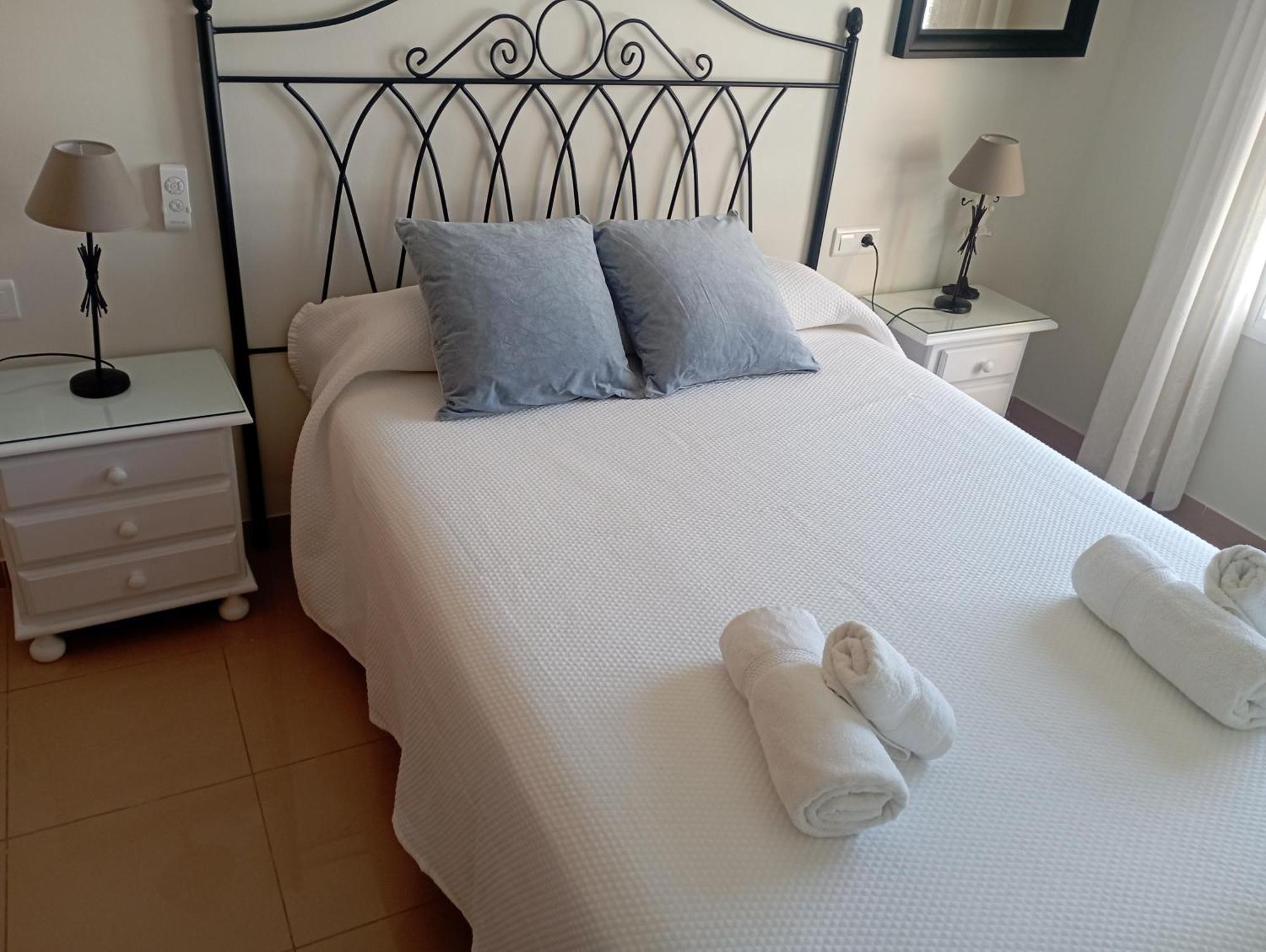 Apartamento Con Vistas En เนร์คา ภายนอก รูปภาพ
