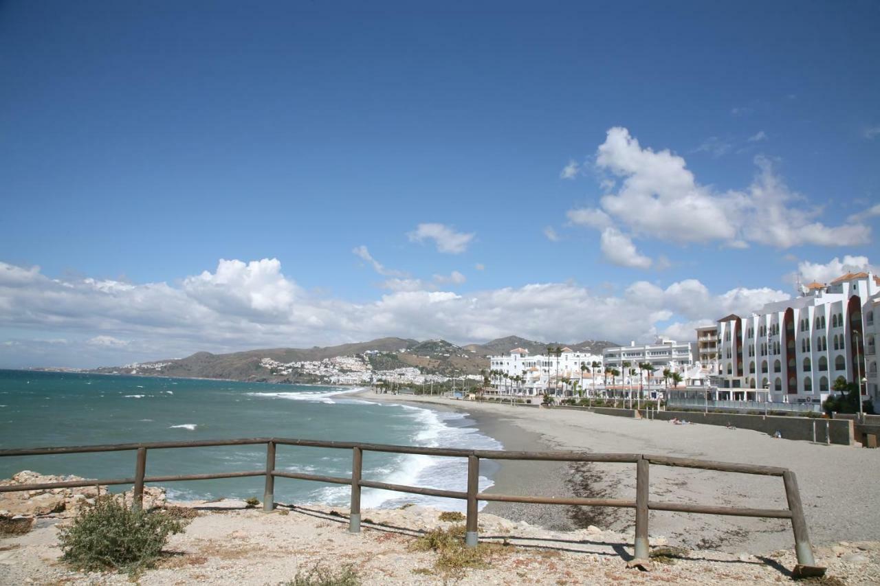 Apartamento Con Vistas En เนร์คา ภายนอก รูปภาพ
